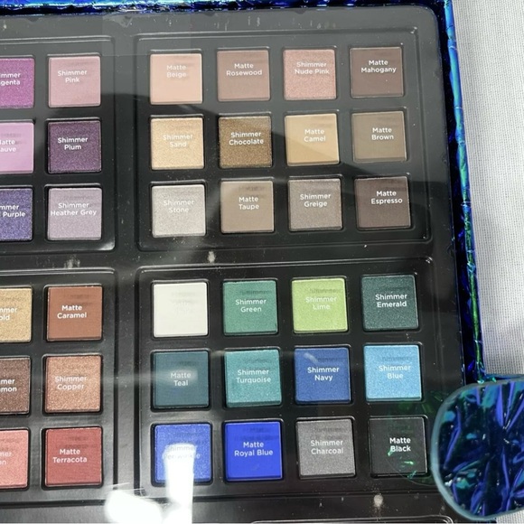 ULTA Beauty Box Prism Edition Holographic 92 Pieces Collection NWT! - Picture 6 of 12